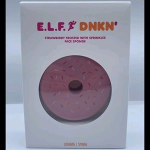 E.L.F DNKN' Strawberry with frosted sprinkles Face Sponge Limited edition 🍩